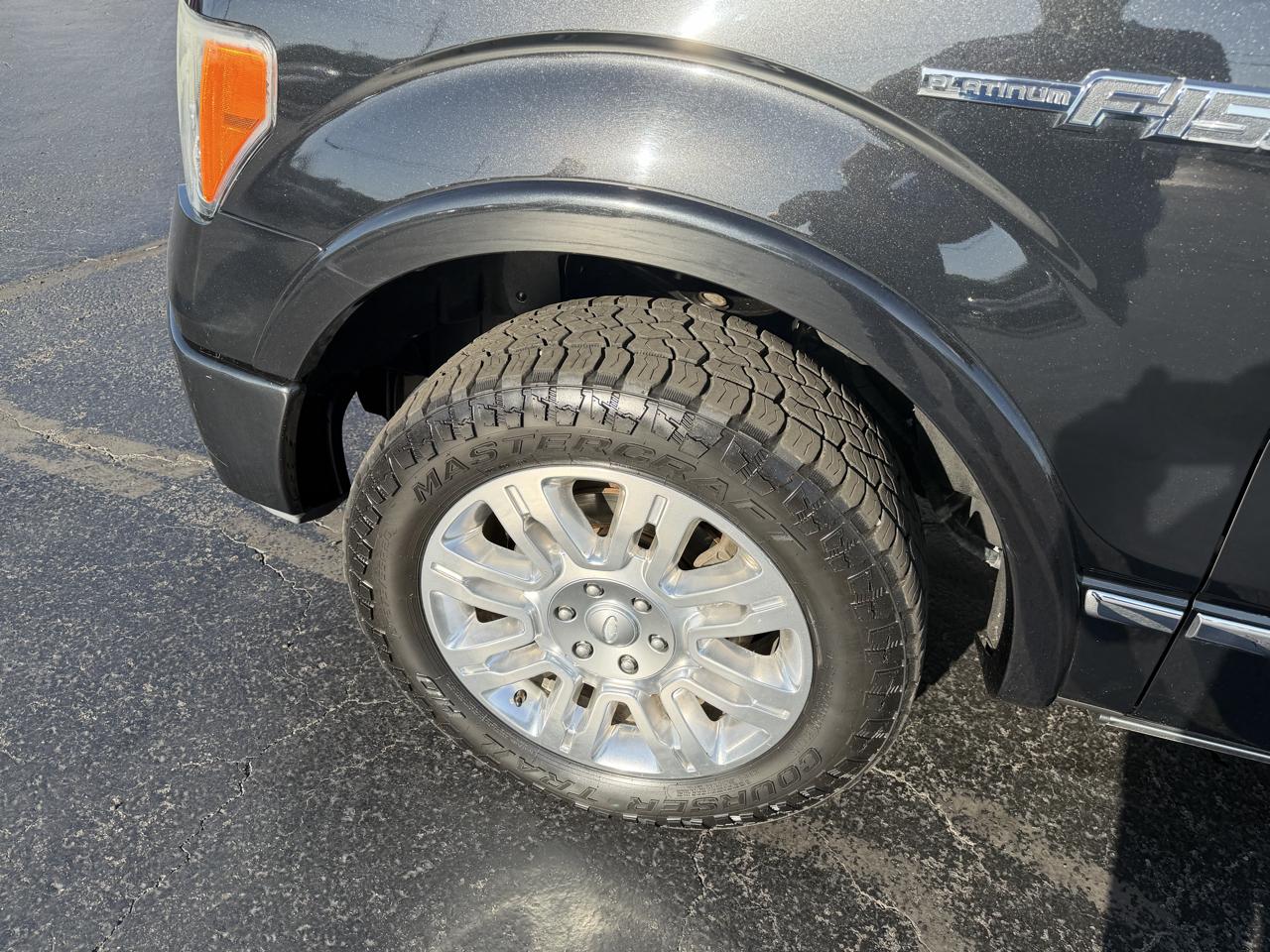 Ford F-150 2WD SuperCrew 145" Platinum 2012