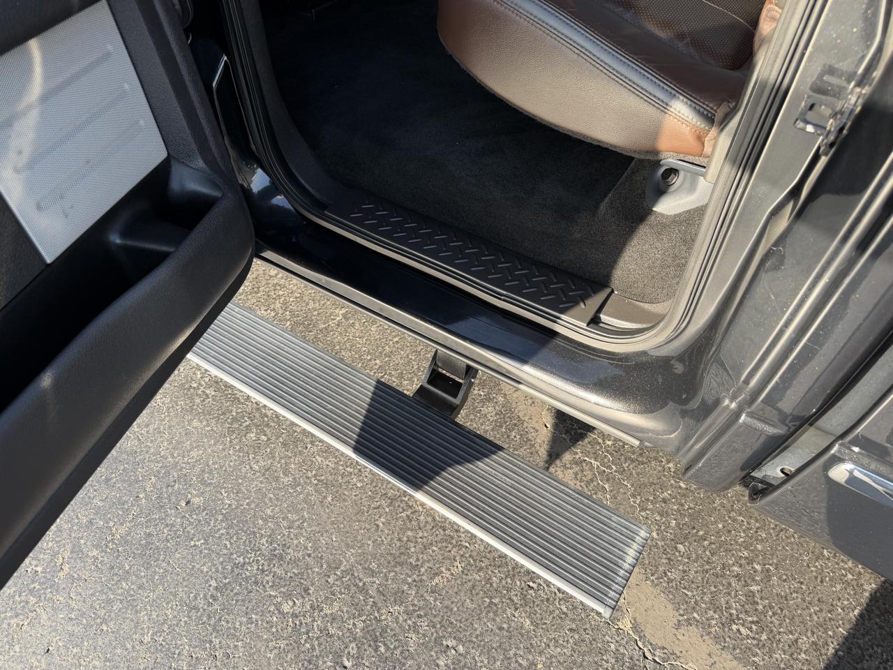 Ford F-150 2WD SuperCrew 145" Platinum 2012
