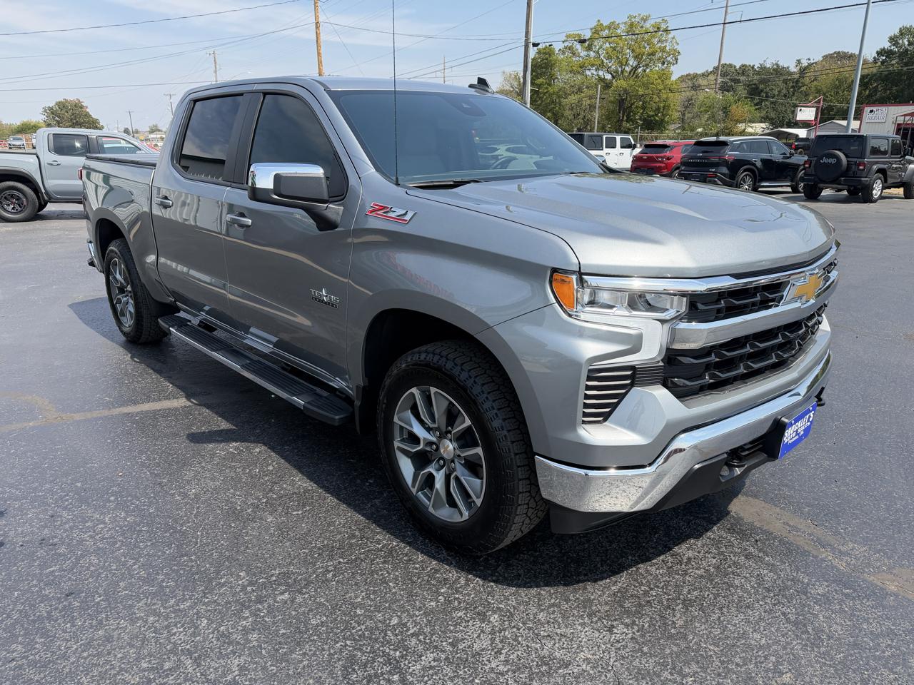 Chevrolet Silverado 1500 4WD Crew Cab 147" LT w/1LT 2026
