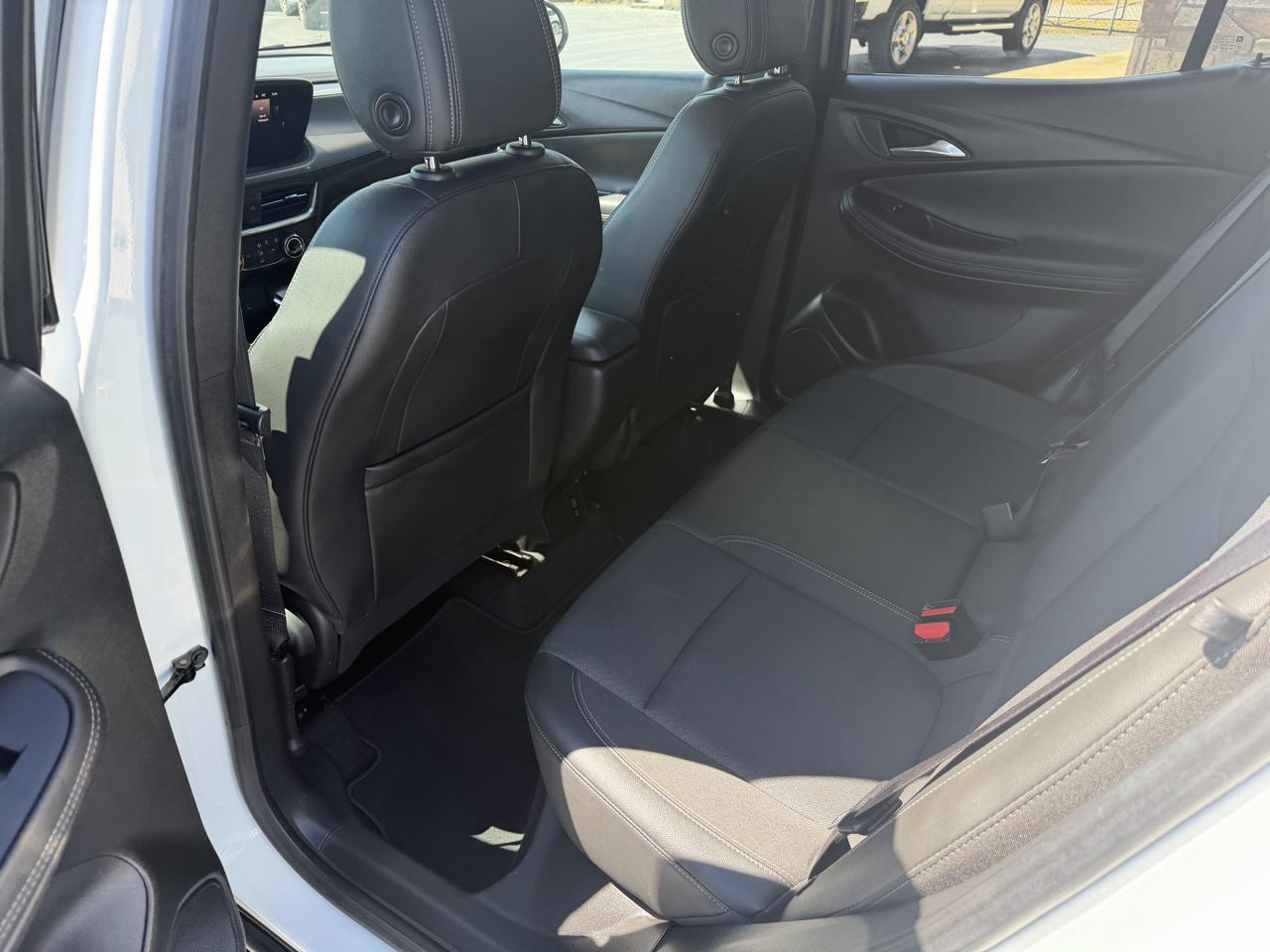 Buick Encore GX FWD 4dr Preferred 2024