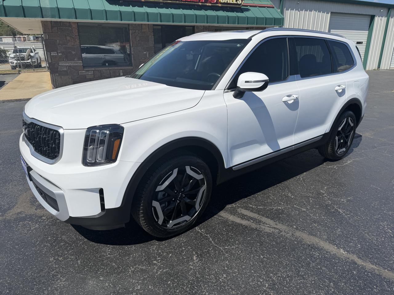 Kia Telluride EX FWD 2025