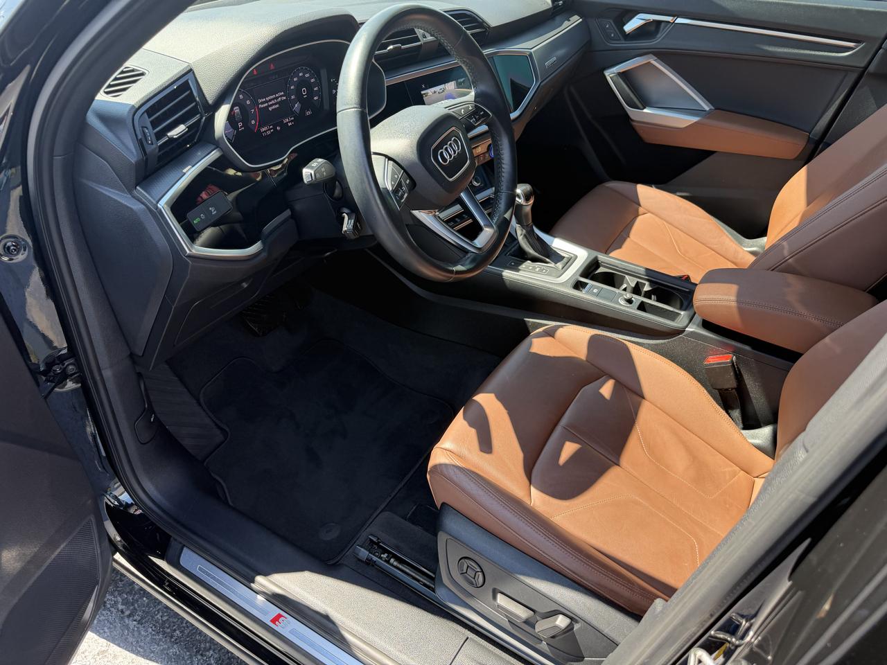 Audi Q3 S line Premium Plus 45 TFSI quattro 2020