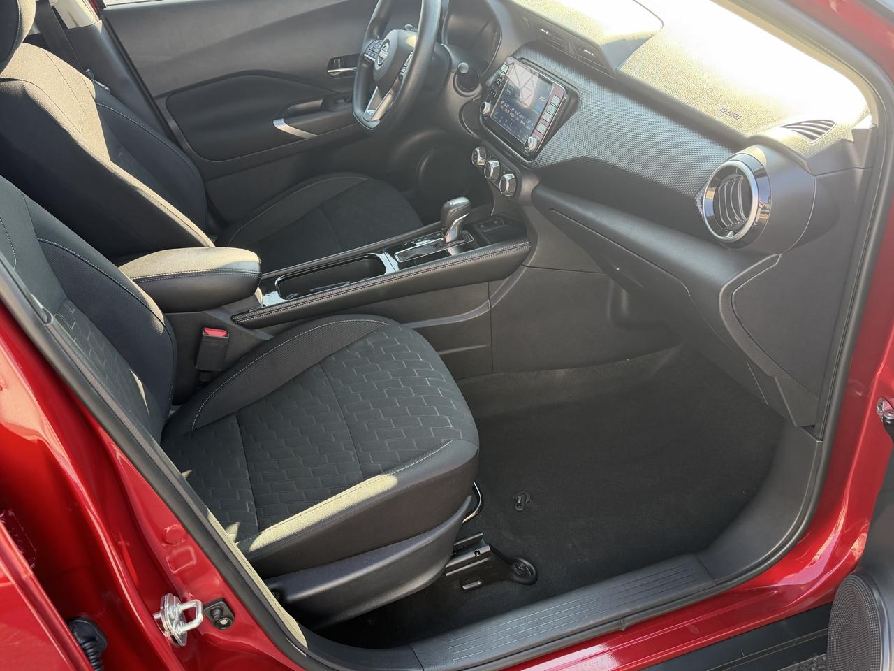 Nissan Kicks SV FWD 2024