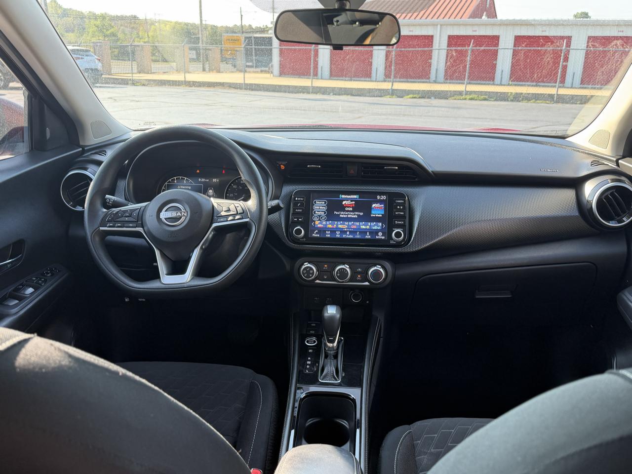 Nissan Kicks SV FWD 2024