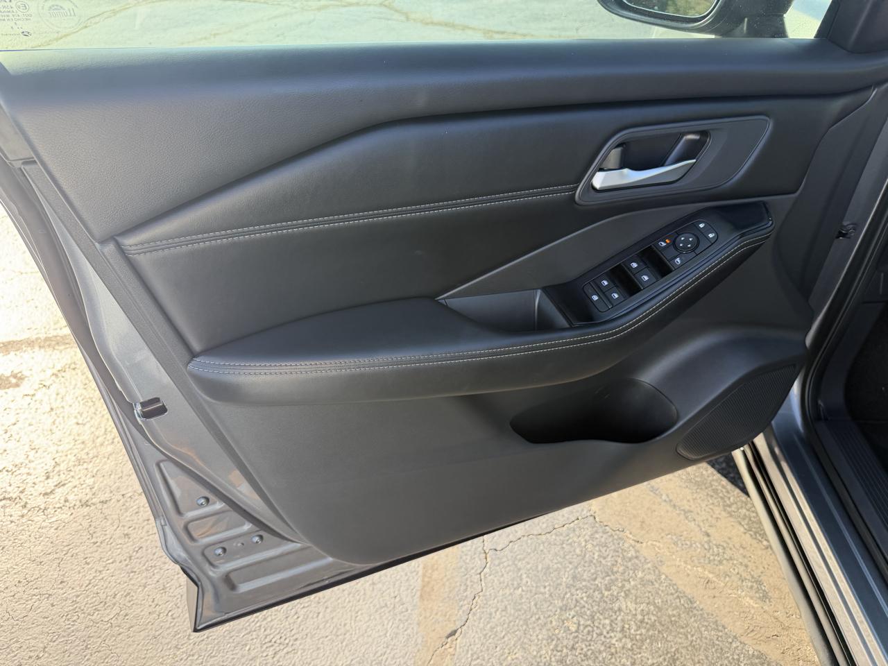 Nissan Rogue FWD SV 2025