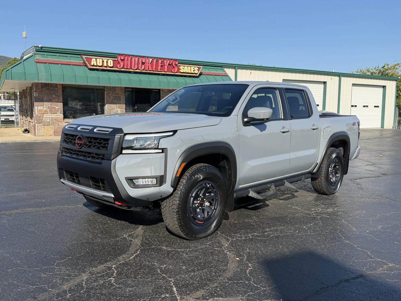 Nissan Frontier Crew Cab 4x4 PRO-4X 2026