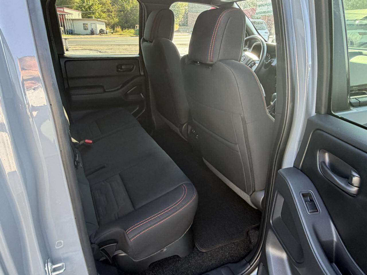 Nissan Frontier Crew Cab 4x4 PRO-4X 2026