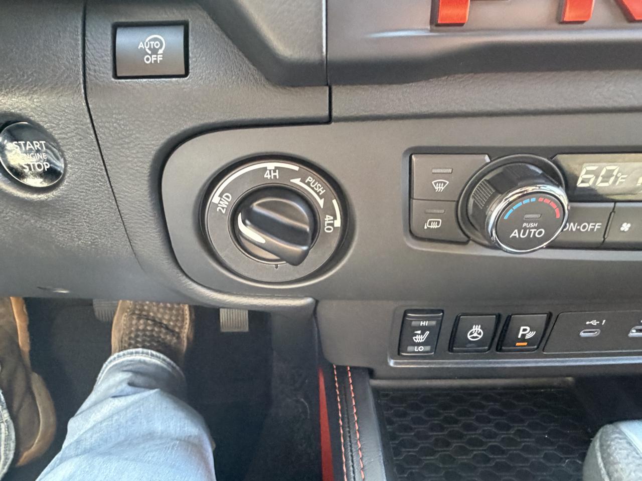 Nissan Frontier Crew Cab 4x4 PRO-4X 2026