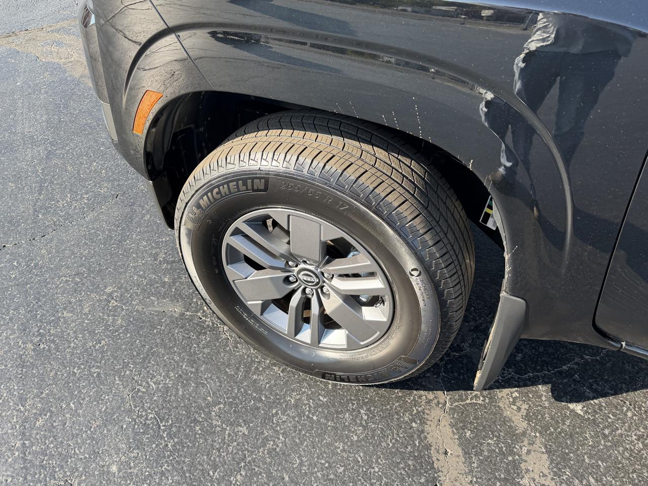 Nissan Frontier Crew Cab 4x4 SV 2026