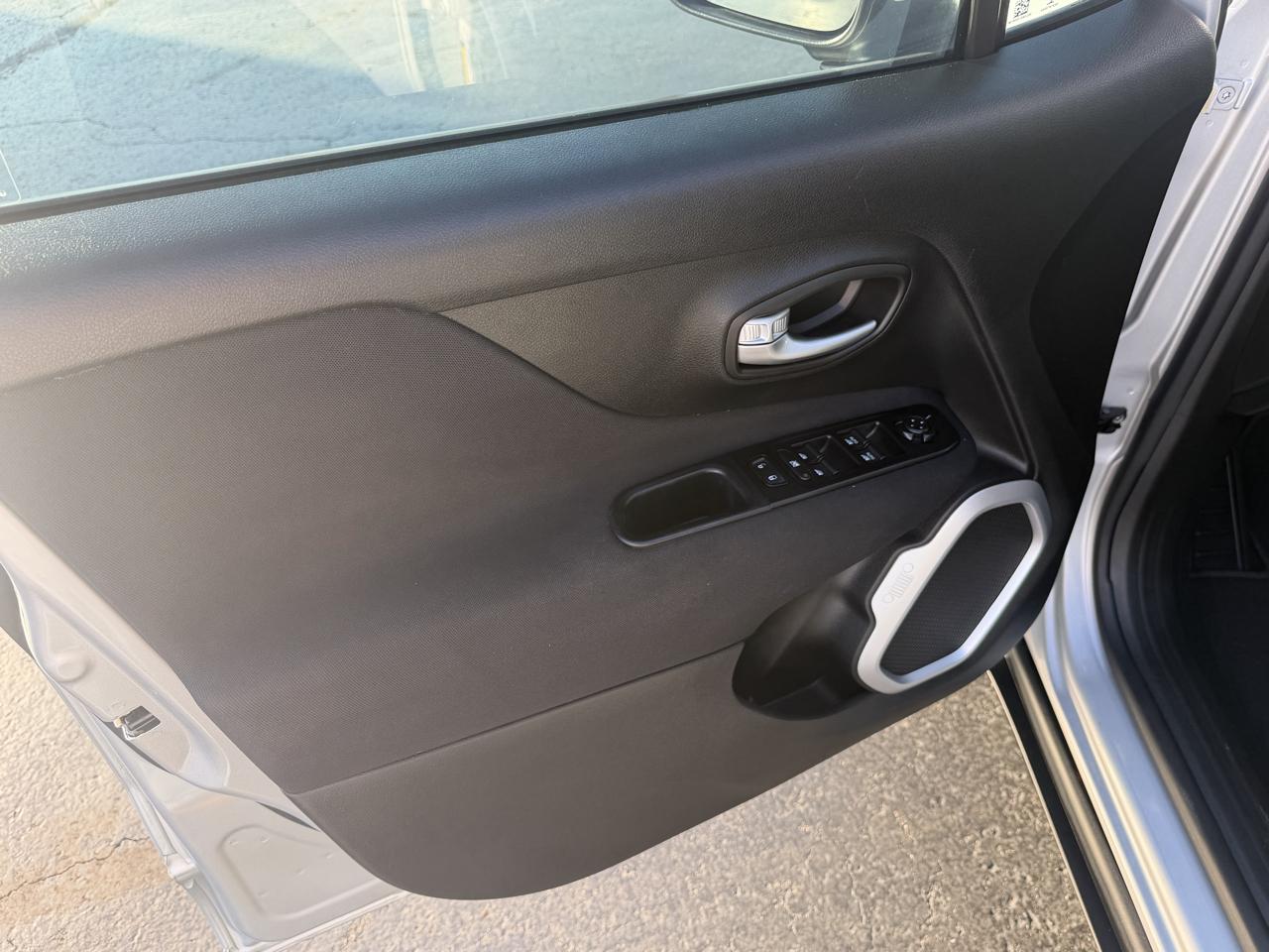Jeep Renegade Latitude FWD 2020