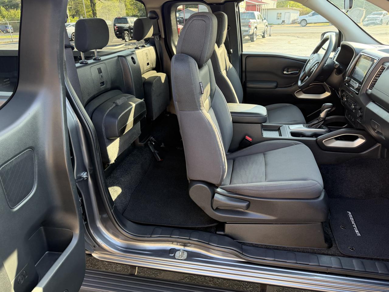 Nissan Frontier King Cab 4x4 SV Auto 2022