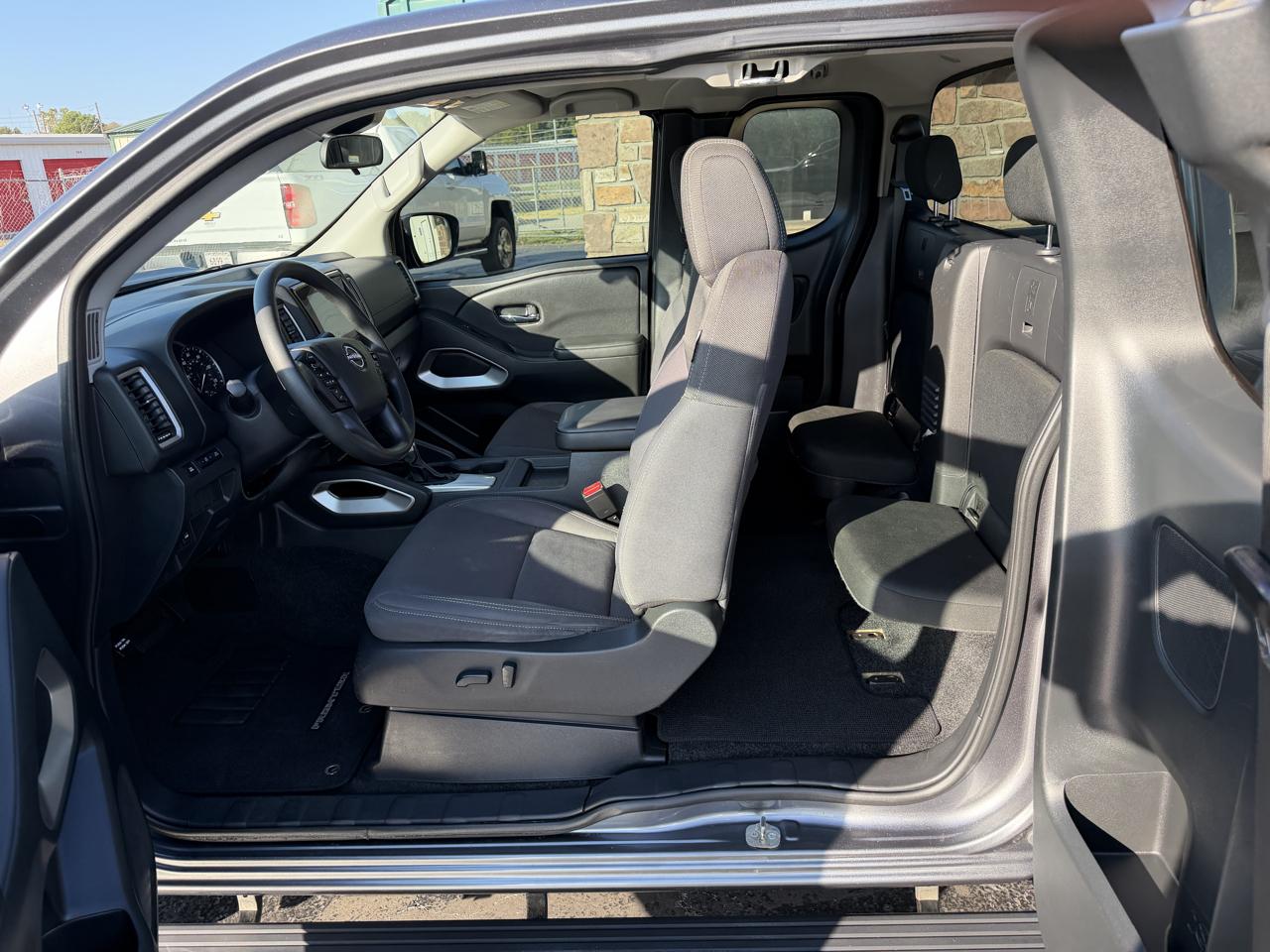 Nissan Frontier King Cab 4x4 SV Auto 2022