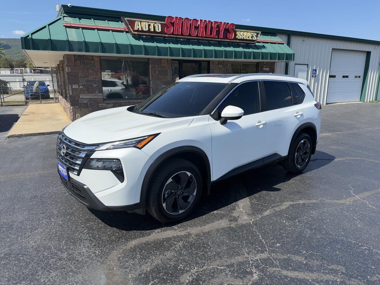 2024 Nissan Rogue FWD SV