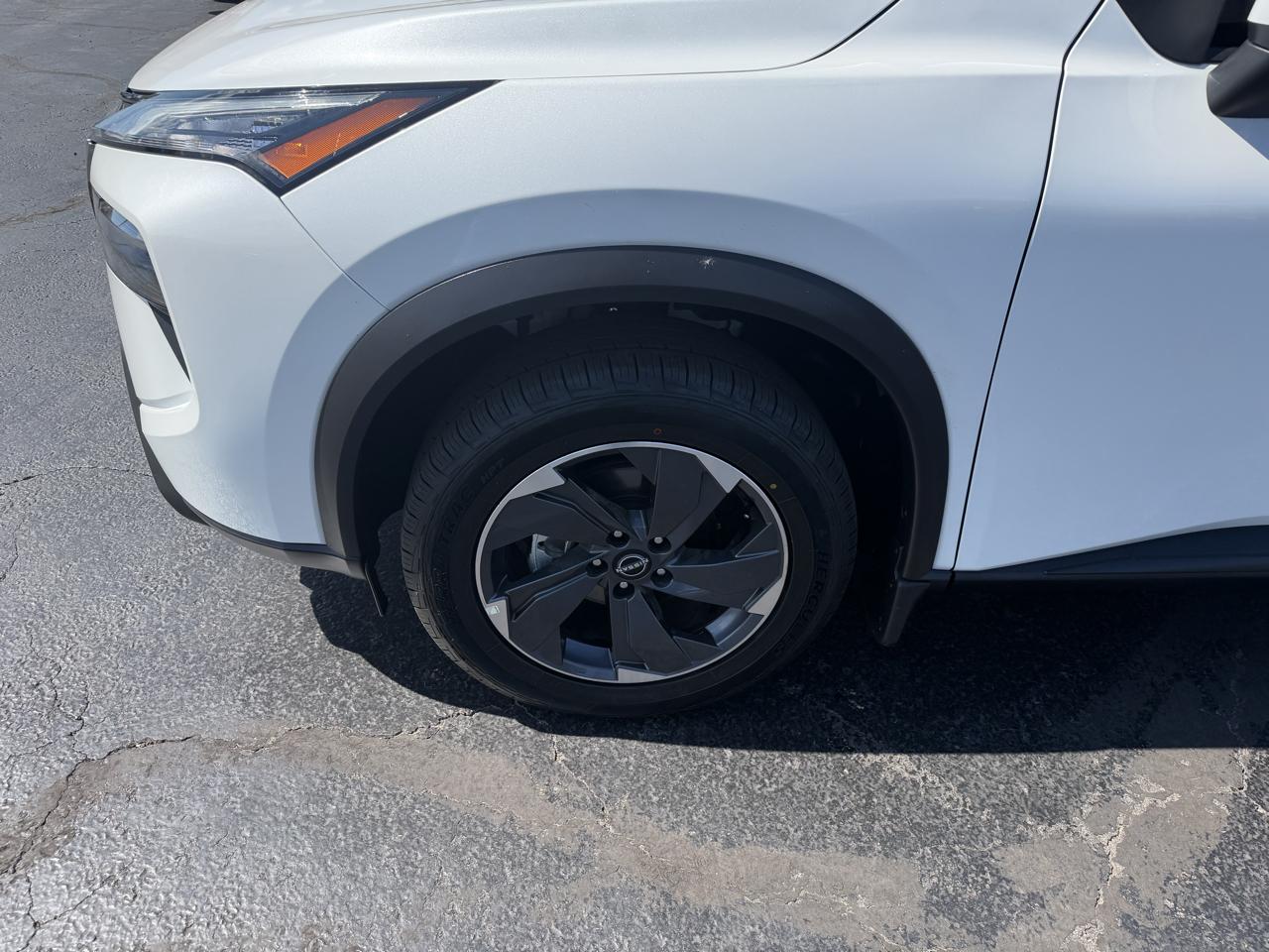 Nissan Rogue FWD SV 2024