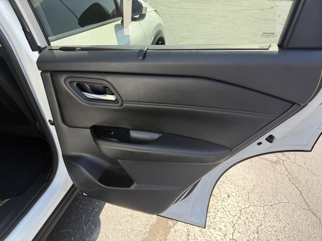 Nissan Rogue FWD SV 2024