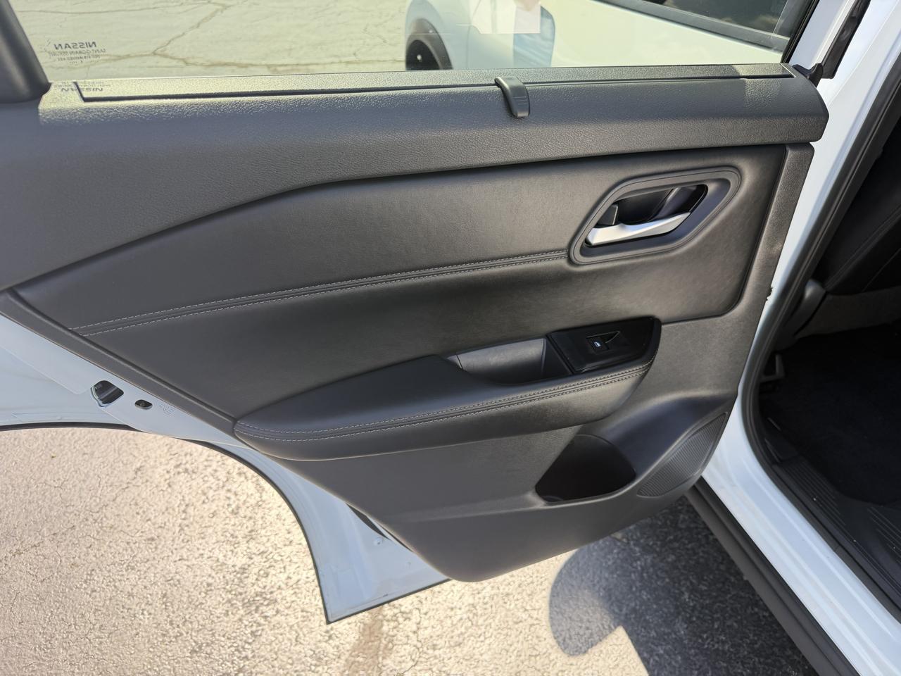 Nissan Rogue FWD SV 2024