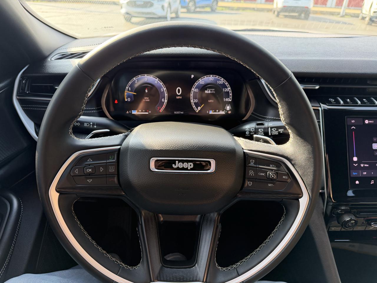 Jeep Grand Cherokee Laredo 4x2 2025