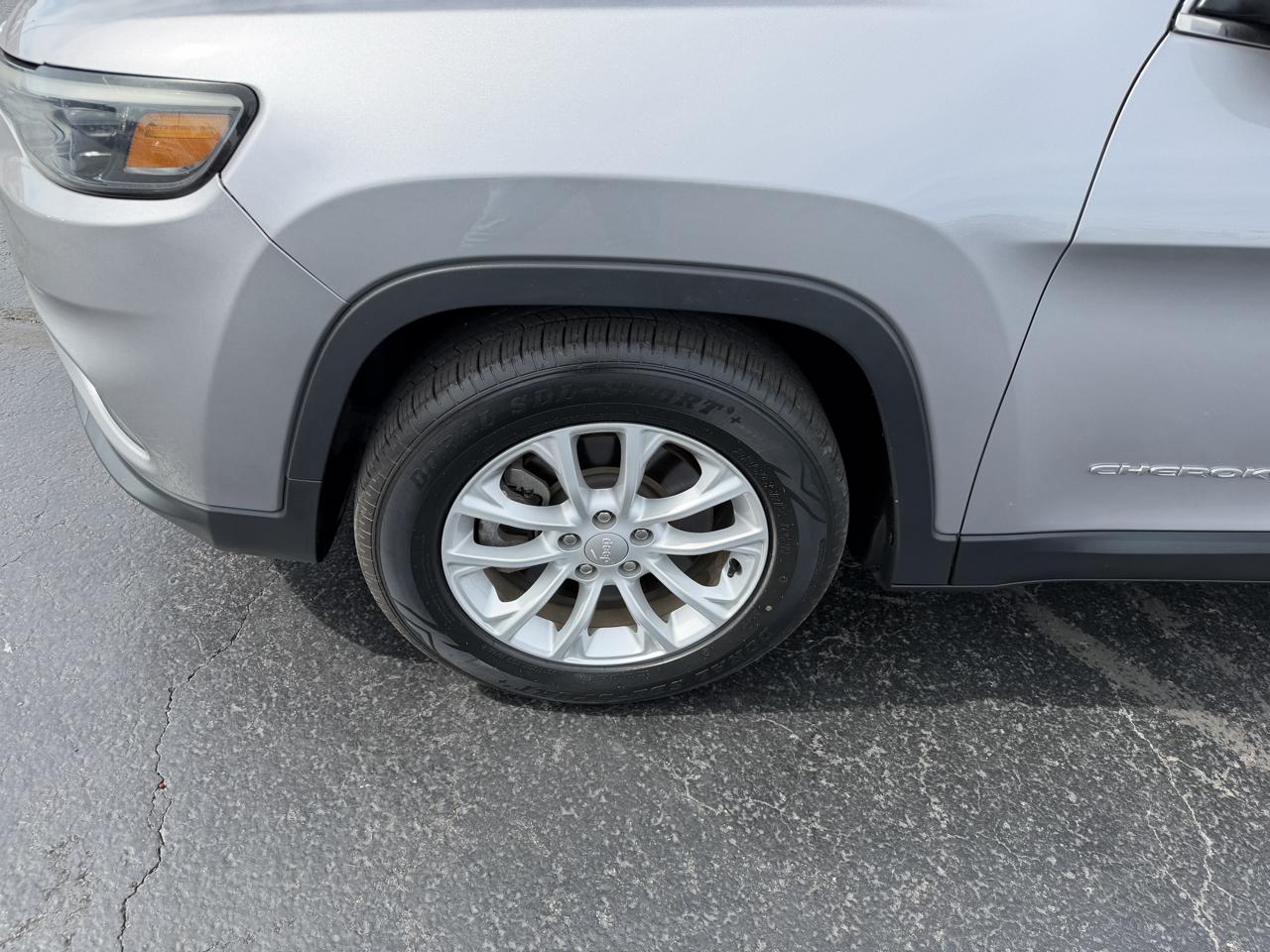 Jeep Cherokee Latitude FWD 2019