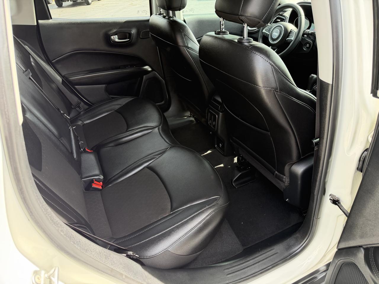 Jeep Compass Altitude FWD 2021