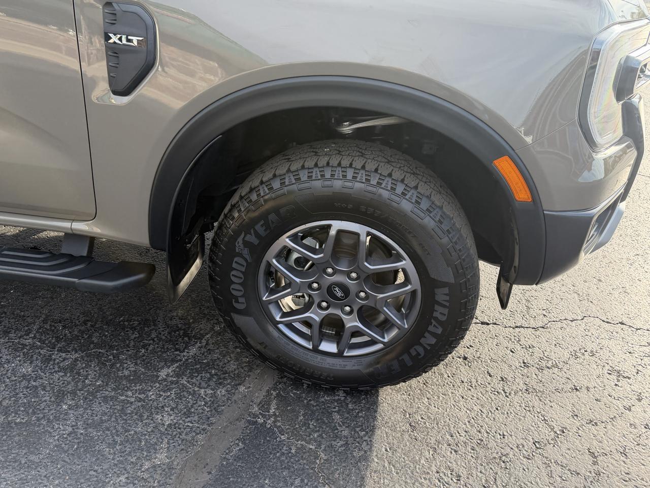 Ford Ranger XLT 4WD SuperCrew 5' Box 2025