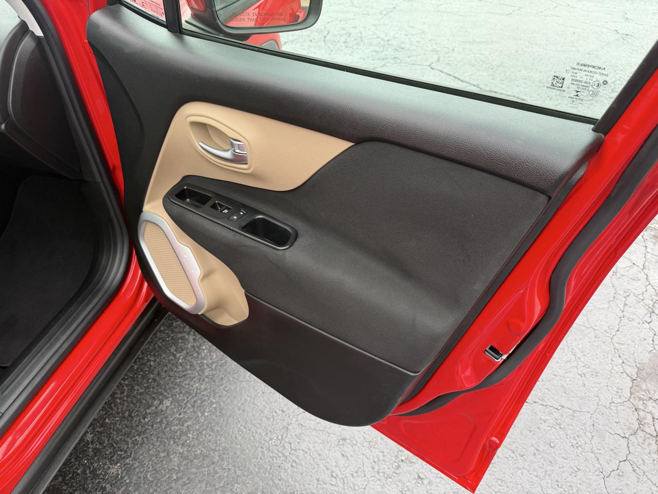 Jeep Renegade FWD 4dr Latitude 2015