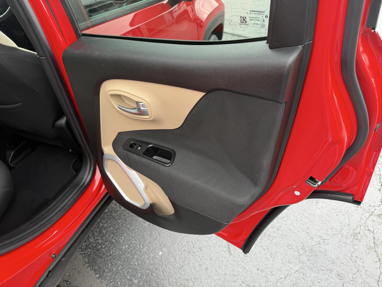 Jeep Renegade FWD 4dr Latitude 2015