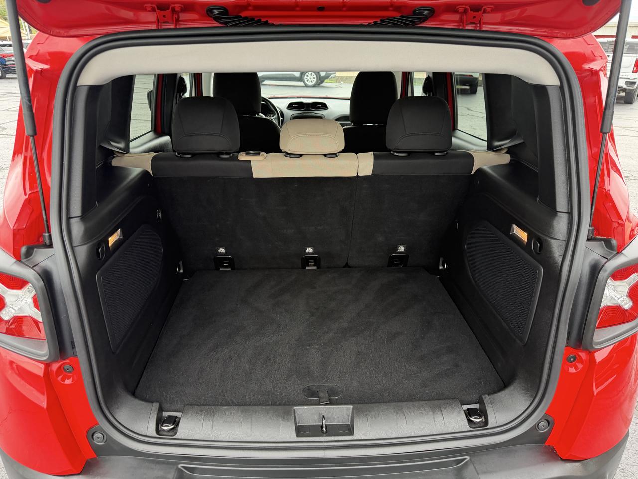 Jeep Renegade FWD 4dr Latitude 2015