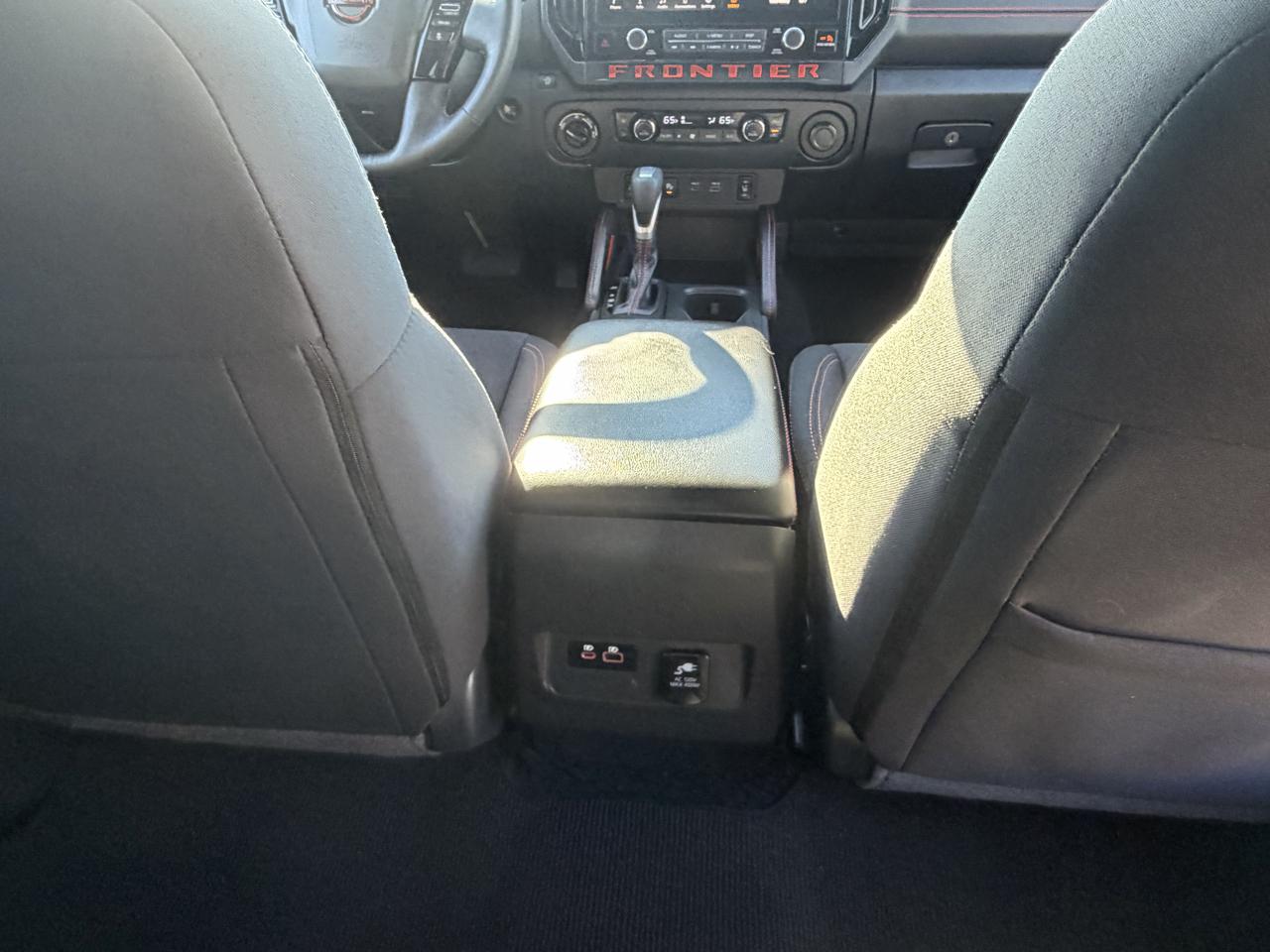 Nissan Frontier Crew Cab 4x4 PRO-4X 2026