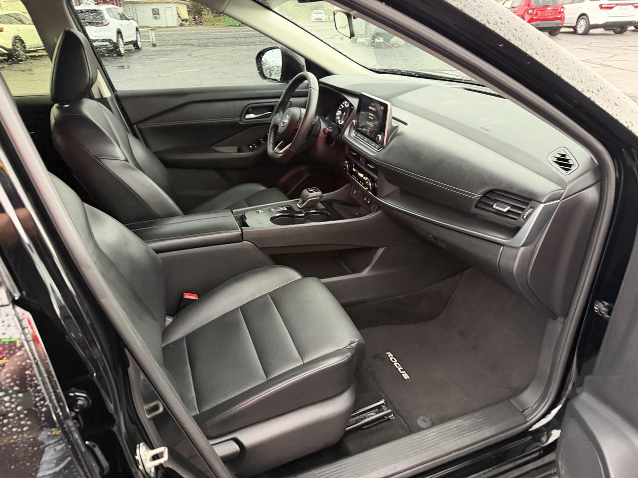 Nissan Rogue FWD SV 2024