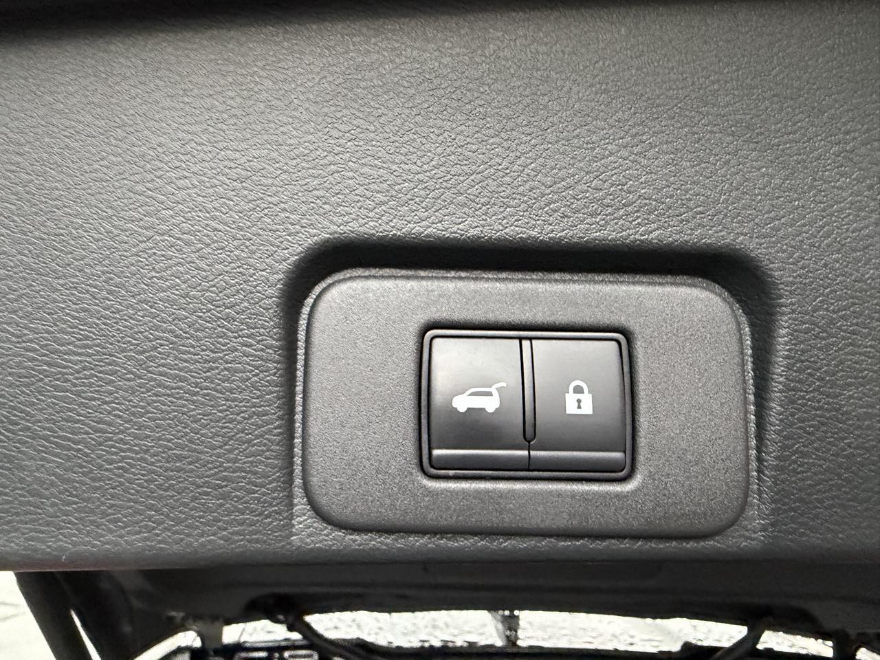 Nissan Rogue FWD SV 2024