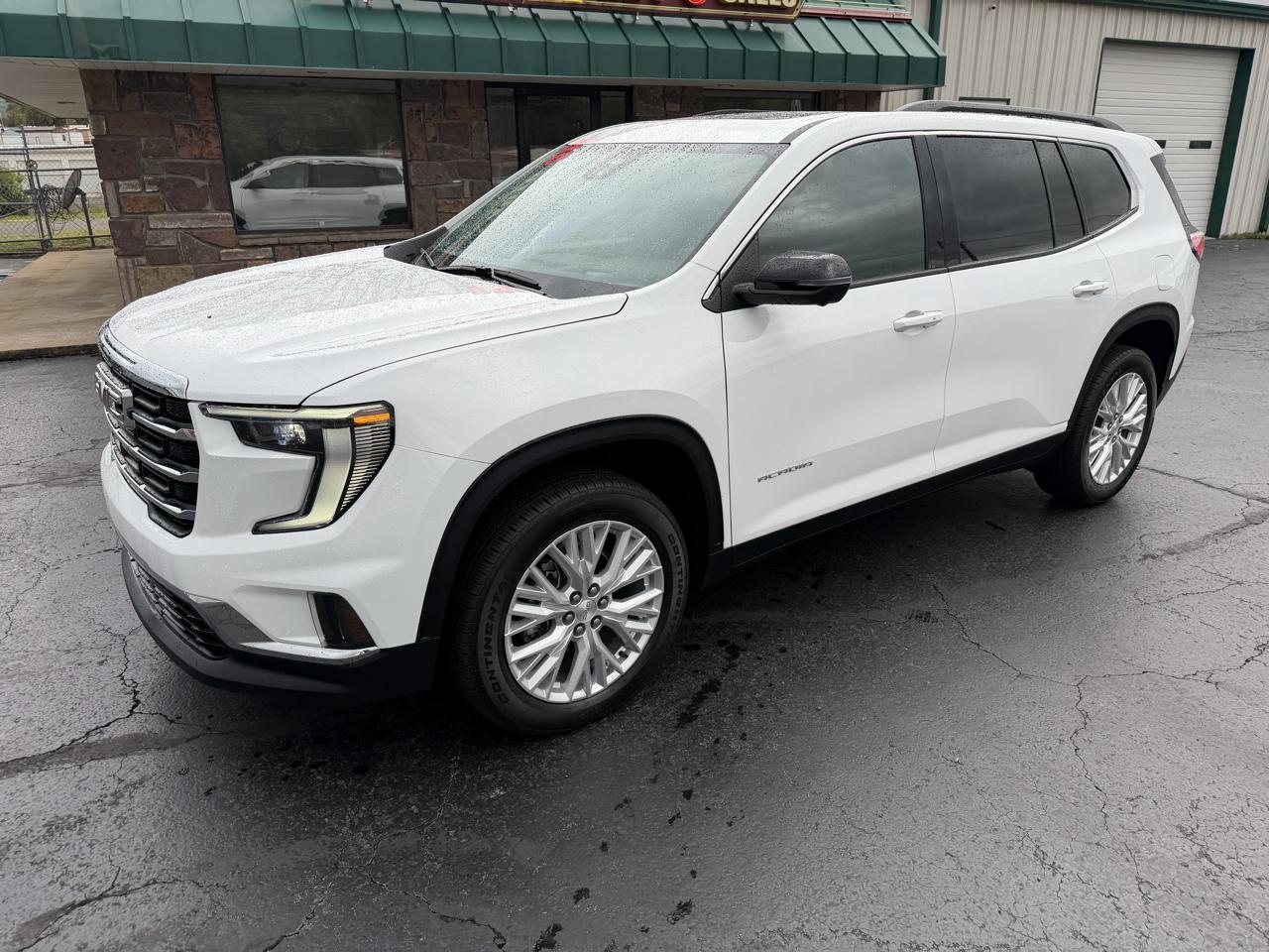 GMC Acadia FWD 4dr Elevation 2026