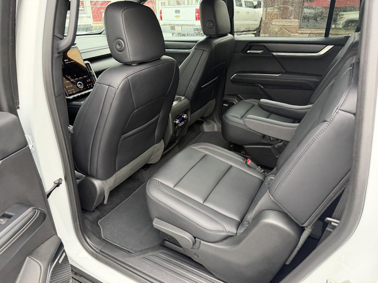 GMC Acadia FWD 4dr Elevation 2026