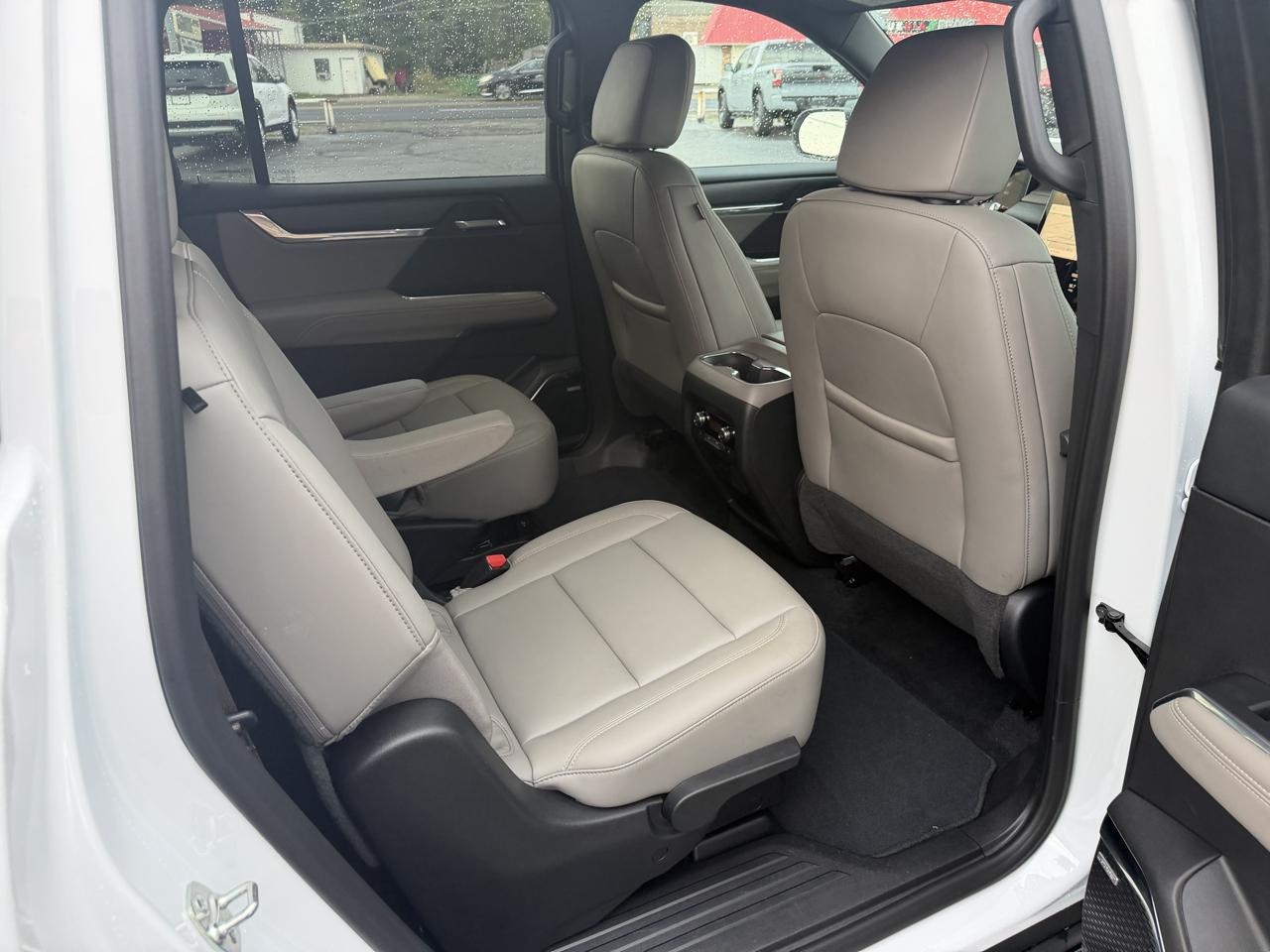 GMC Acadia FWD 4dr Elevation 2026