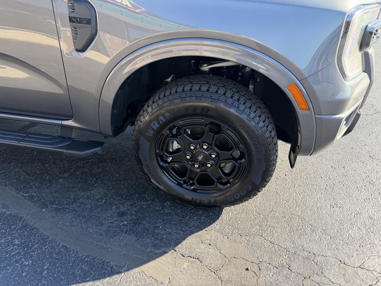 Ford Ranger XLT 4WD SuperCrew 5' Box 2025