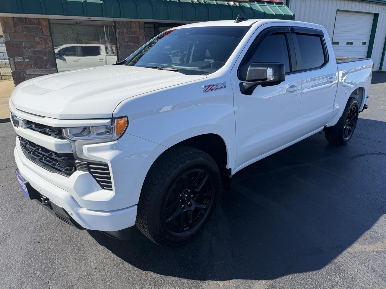 Chevrolet Silverado 1500 4WD Crew Cab 147" RST 2025