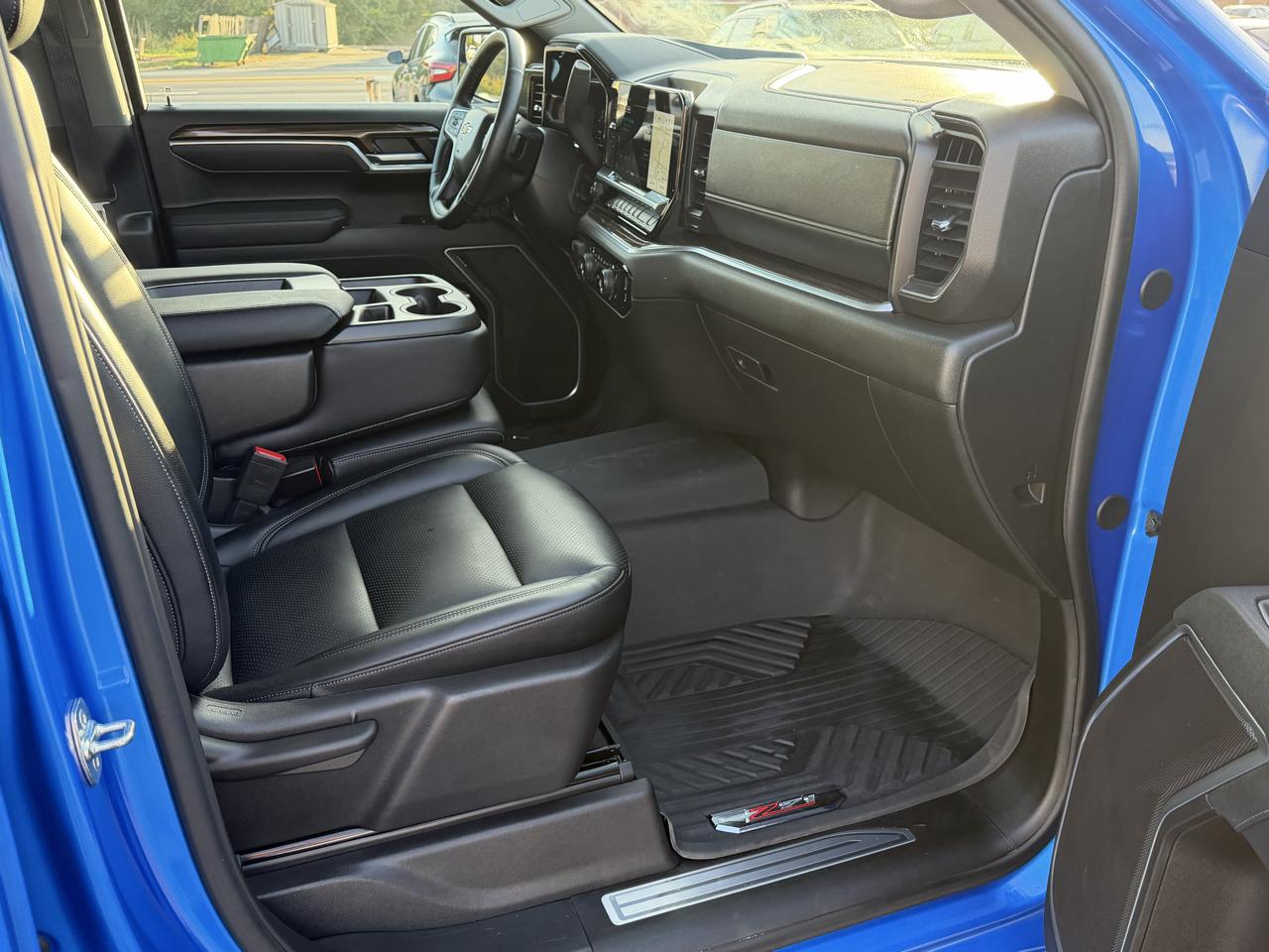 Chevrolet Silverado 1500 4WD Crew Cab 147" LT w/1LT 2026