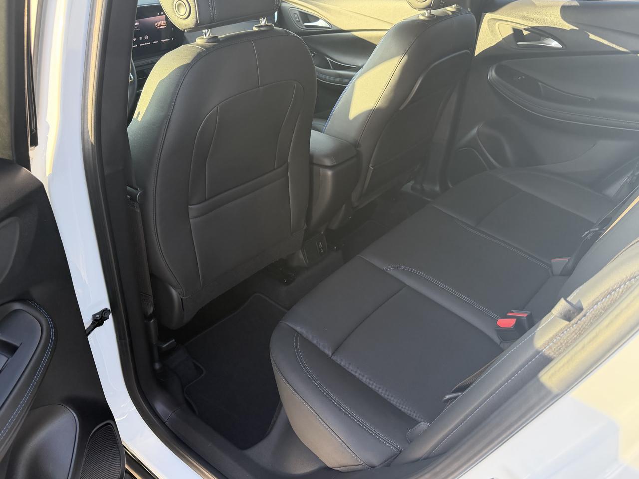 Buick Encore GX FWD 4dr Sport Touring 2026