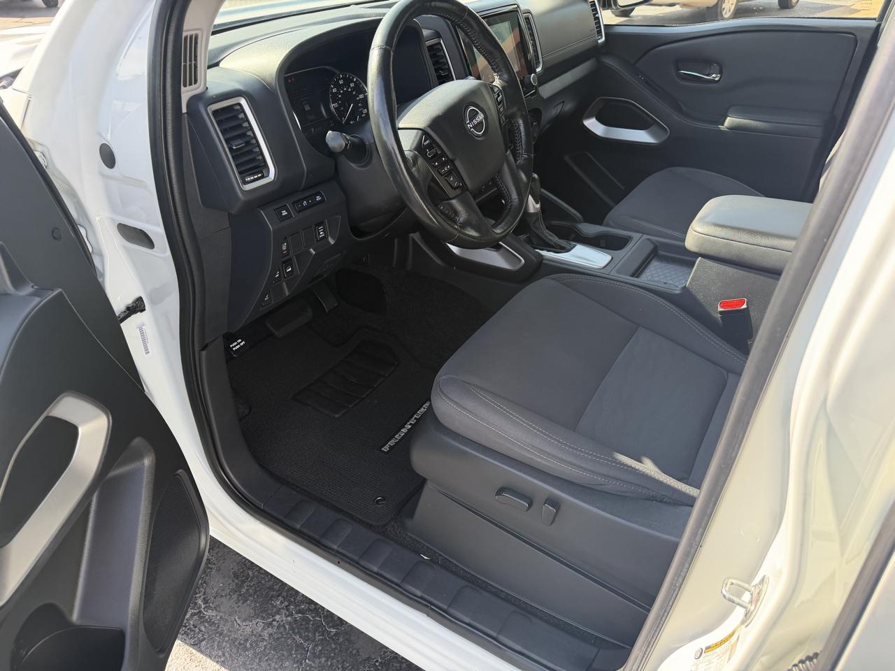 Nissan Frontier Crew Cab 4x4 SV Auto *Ltd Avail* 2023