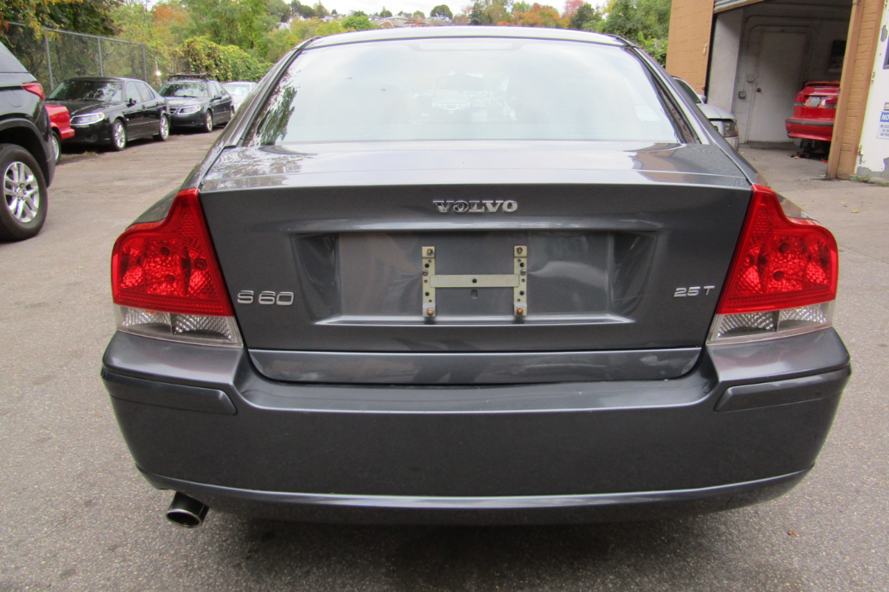 Volvo S60 2.5L Turbo Auto 2006 Volvo S60 2.5L Turbo Auto 2006