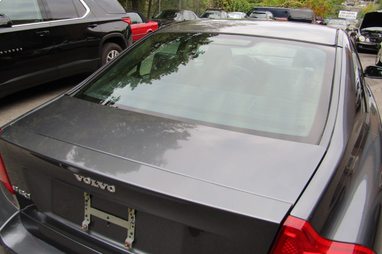 Volvo S60 2.5L Turbo Auto 2006 Volvo S60 2.5L Turbo Auto 2006