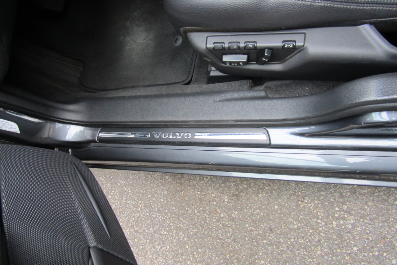 Volvo S60 2.5L Turbo Auto 2006 Volvo S60 2.5L Turbo Auto 2006