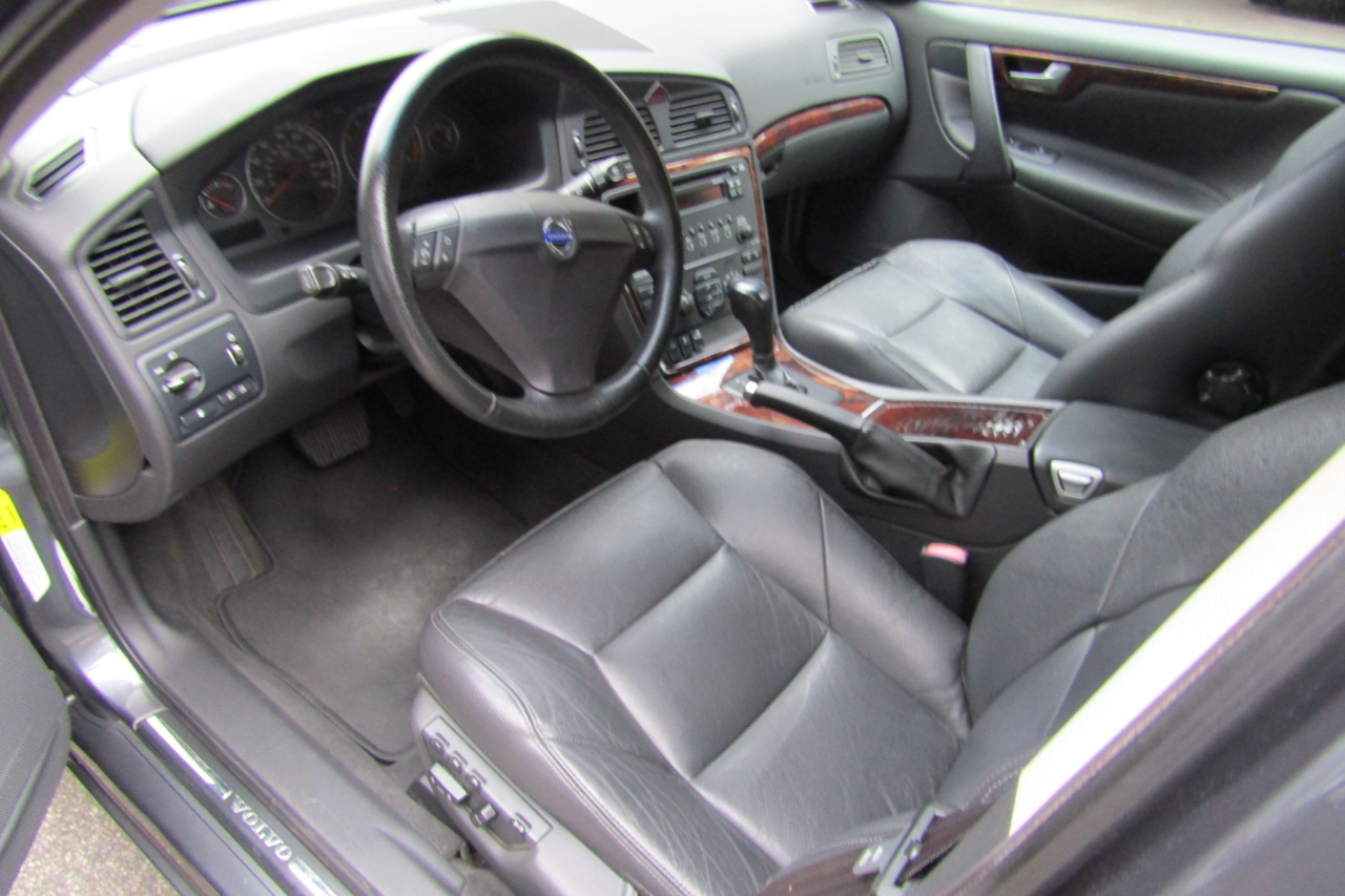 Volvo S60 2.5L Turbo Auto 2006 Volvo S60 2.5L Turbo Auto 2006