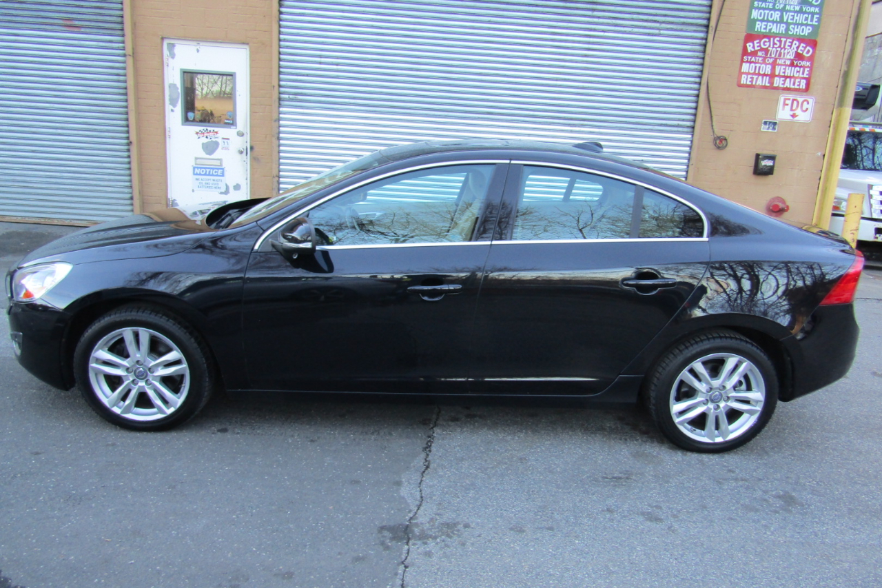 Volvo S60 AWD 4dr Sdn T6 2012