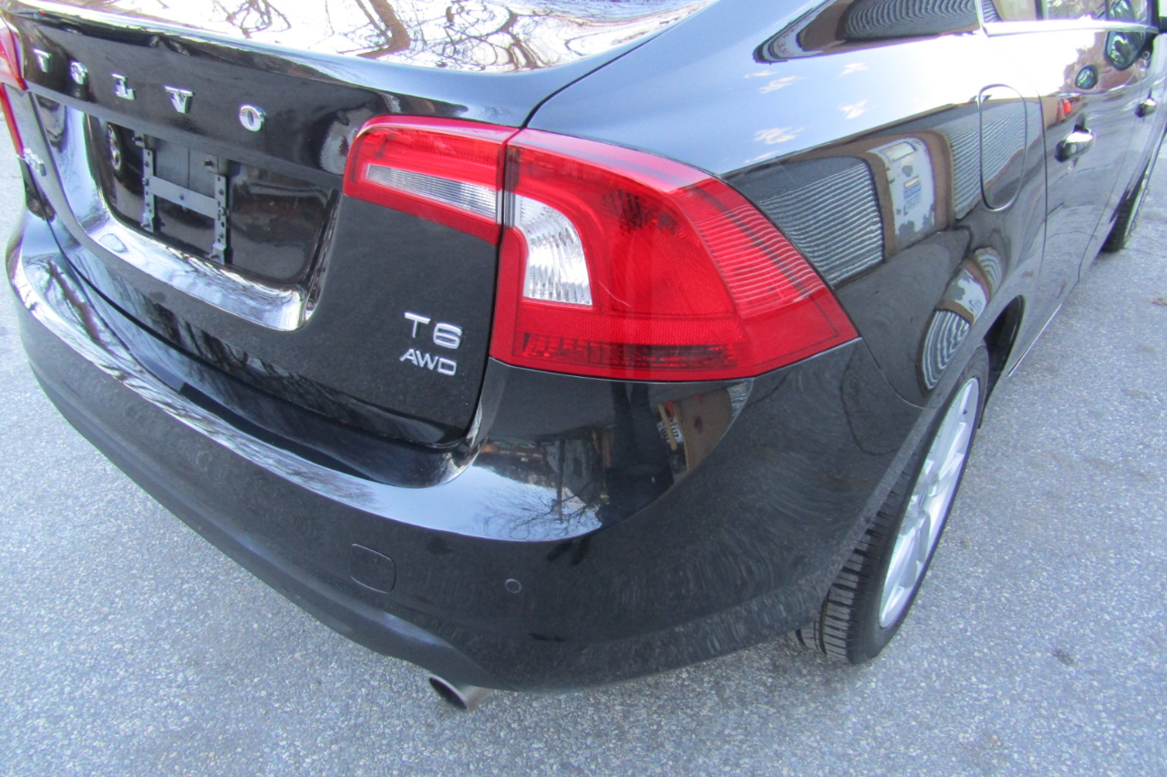 Volvo S60 AWD 4dr Sdn T6 2012