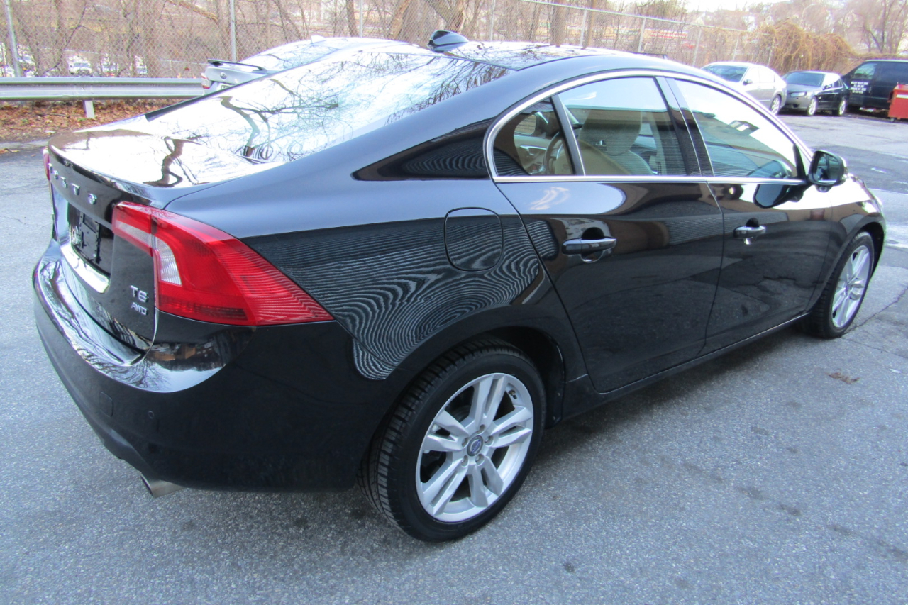 Volvo S60 AWD 4dr Sdn T6 2012