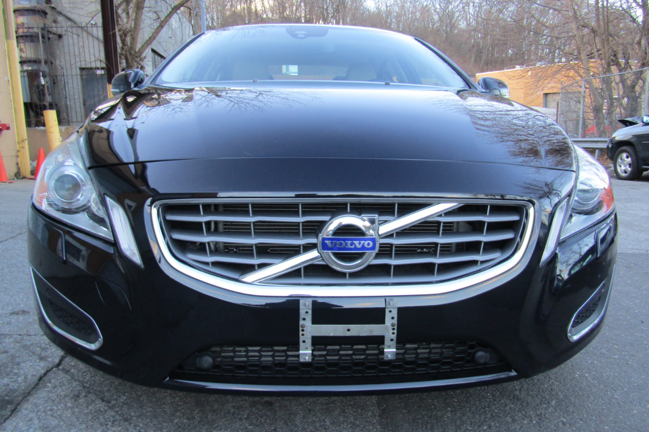 Volvo S60 AWD 4dr Sdn T6 2012