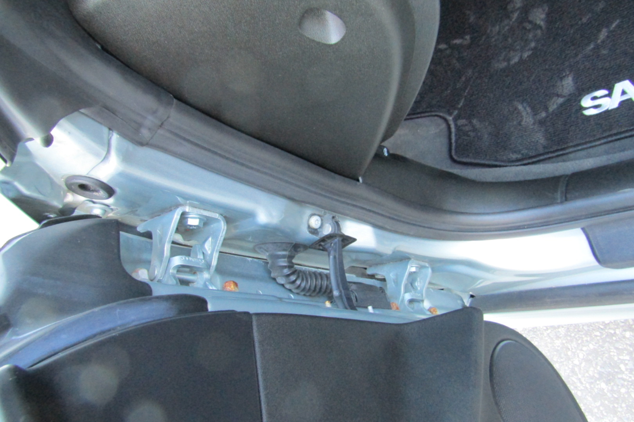 Saab 9-3 2dr Conv FWD 2011