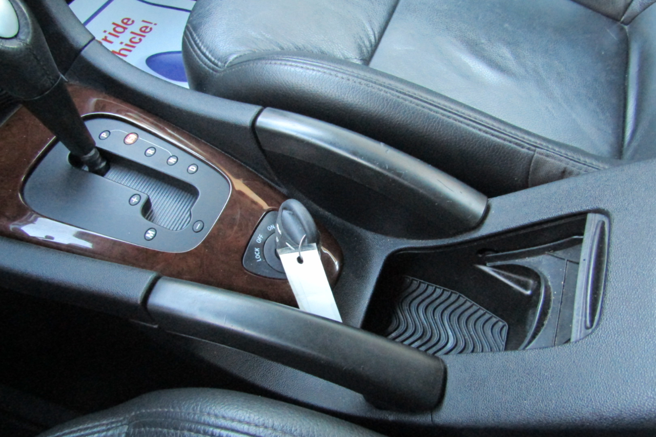 Saab 9-3 2dr Conv FWD 2011