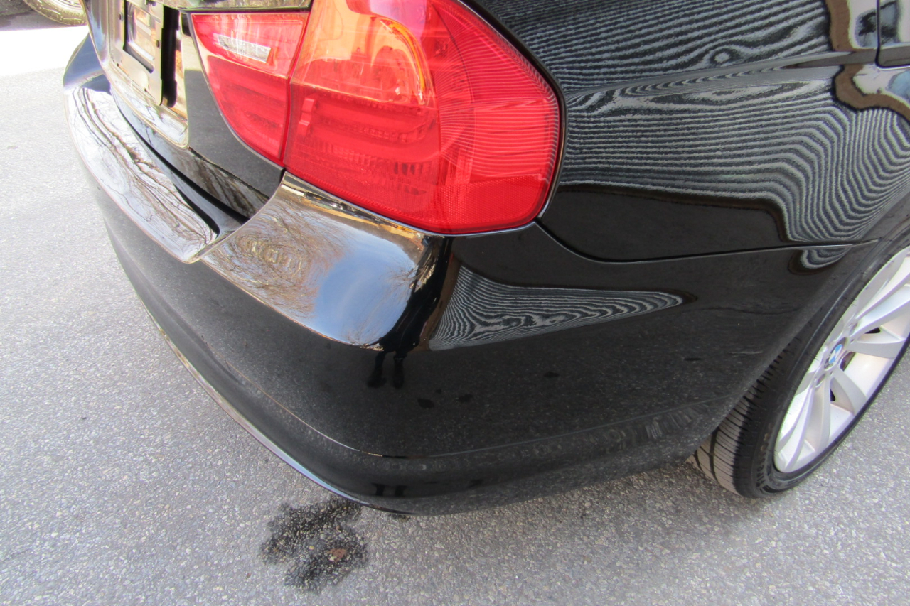 BMW 3 Series 4dr Sdn 328i xDrive AWD 2011