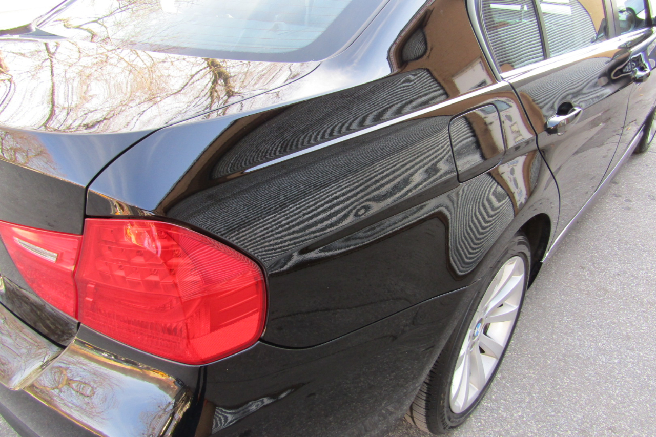 BMW 3 Series 4dr Sdn 328i xDrive AWD 2011